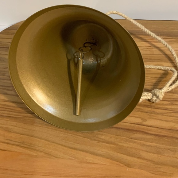Medium Metal 🔔 Bell 🔔 - Picture 3 of 9